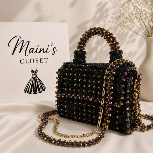 Handmade bag of two colour pearls